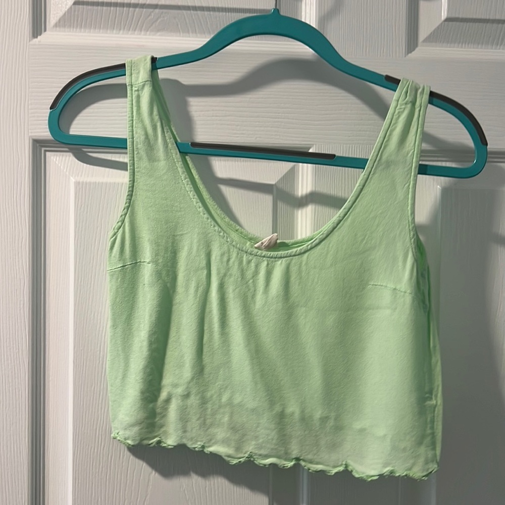 Green cropped top from La Hearts